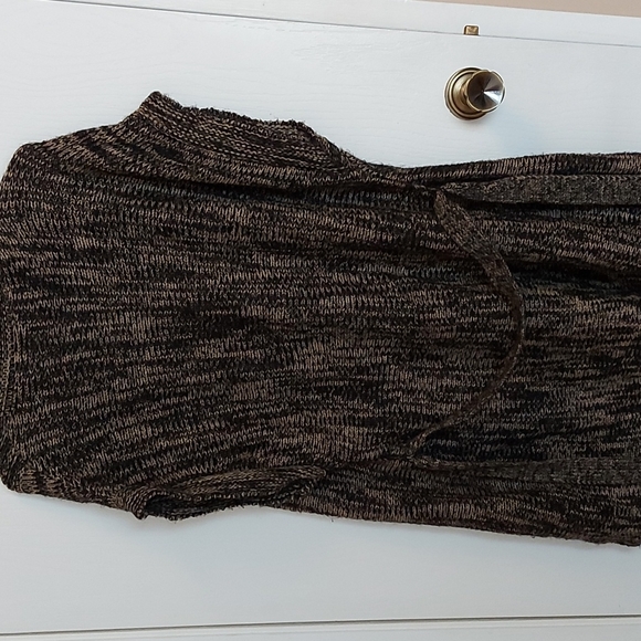 Reitmans Size L Sleeveless Sweater - Picture 3 of 4